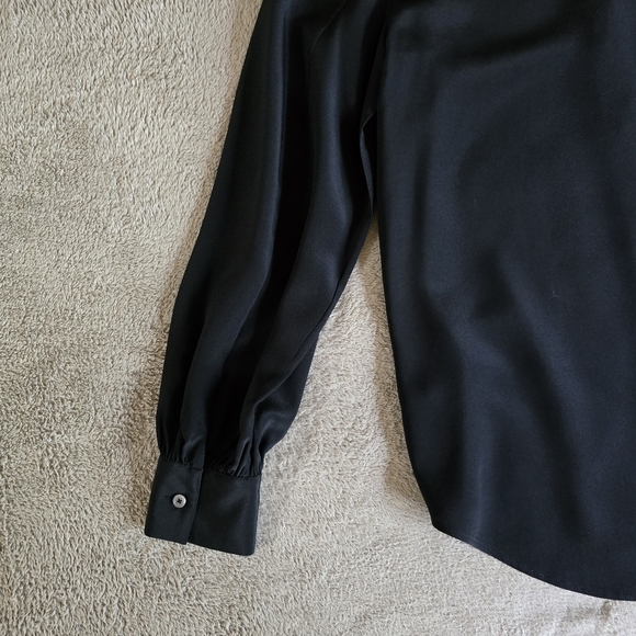 Aritzia Babaton Finta Silk Shirt Size XS - Picture 12 of 16